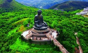 Tempat-terindah-di-dunia-Tian-Tan-Buddha-on-Lantau-Island-Ho